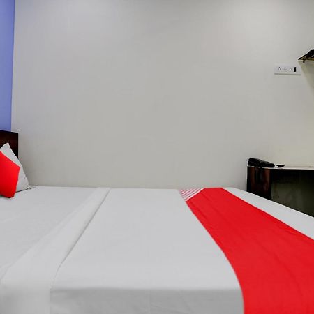 Hotel O Ashwi Нави Мумбай Екстериор снимка