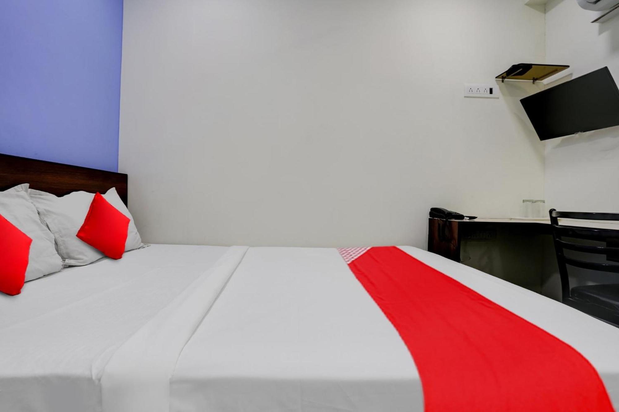 Hotel O Ashwi Нави Мумбай Екстериор снимка